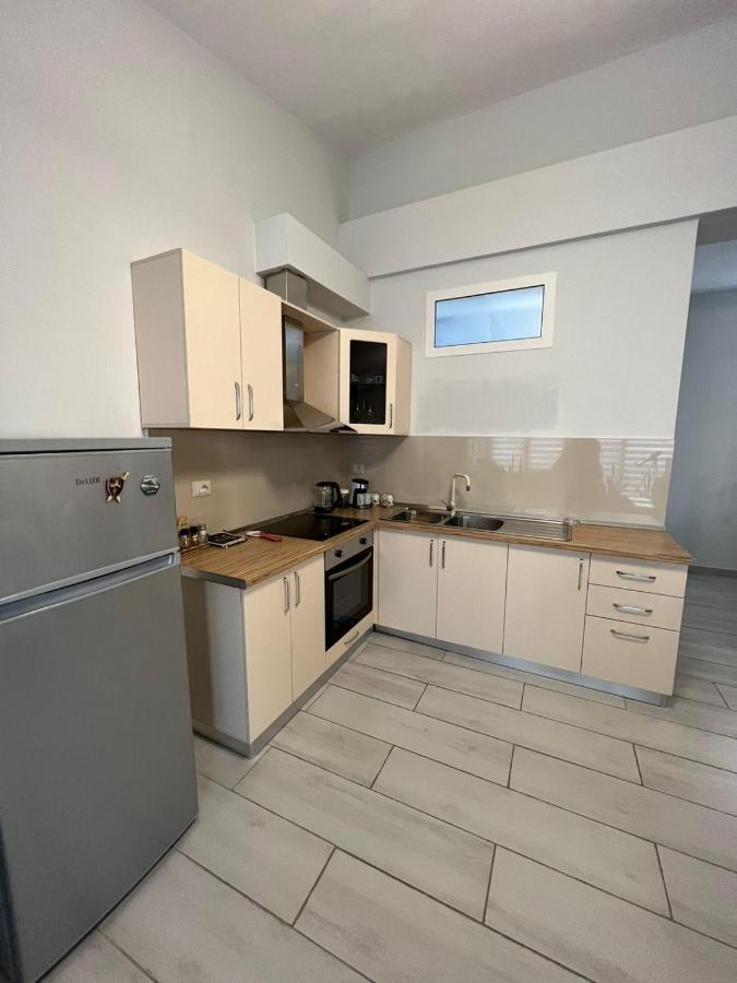 Shkodra Duplex Apartment ภายนอก รูปภาพ